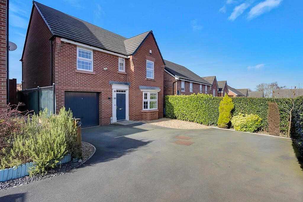 Yellowhammer Crescent, Winsford, Cheshire | &pound;350,000 | 4 bed detached
Offered for sale with no onward chain, this four bedroom detached home was built in 2018 by David Wilson Homes and has been thoughtfully maintained and upgraded throughout.

