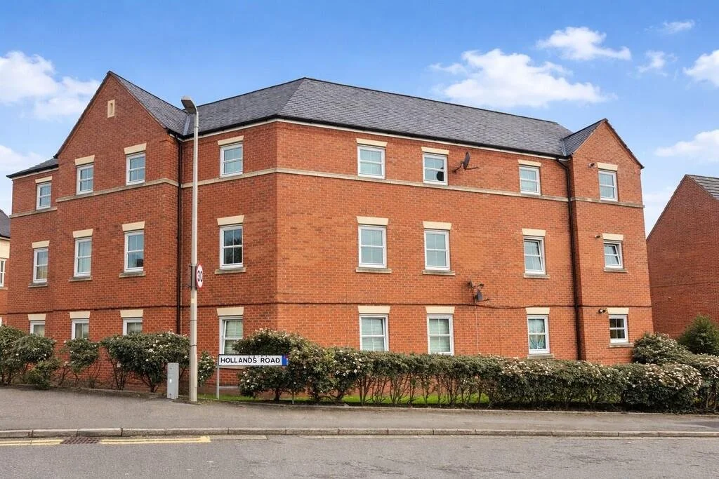 Just Launched &pound;130,000 | Two Bedroom Flat | No Onward Chain

This is a fantastic opportunity to acquire a beautifully renovated first-floor apartment, ideally located close to Northwich town centre and offered with the added advantage of no onw