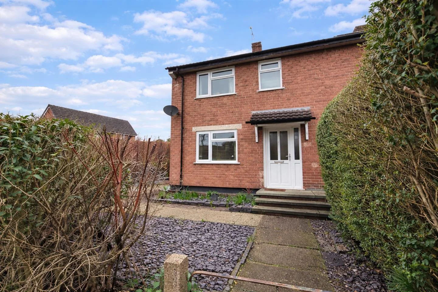 Dock Road, Northwich, Cheshire |&pound;170,000 | 2 Bedroom Semi-Detached

Situated in a convenient location close to the town centre and a range of local amenities, this well-presented semi-detached home offers ideal accommodation for a first-time bu