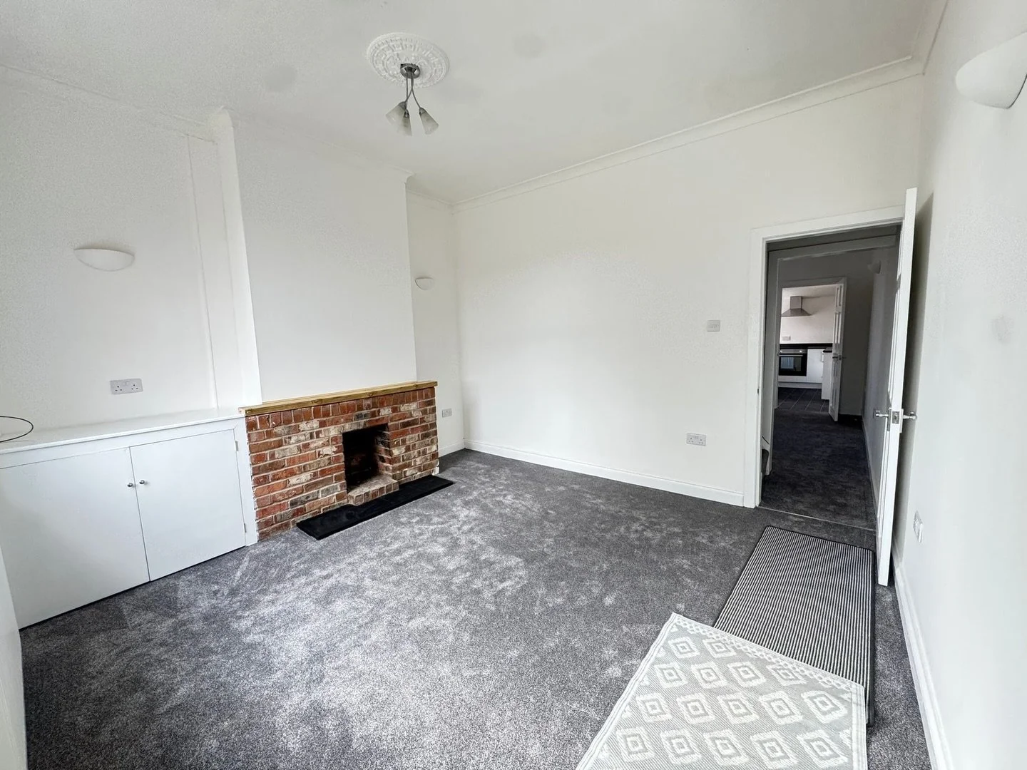 🏡No Onward Chain &pound;145,000 | Greenall Road, Northwich | Two Bedroom, One Bathroom | Recently Renovated Throughout 🏡

This beautifully renovated mid-terraced home is perfectly positioned within easy reach of local amenities and the railway stat