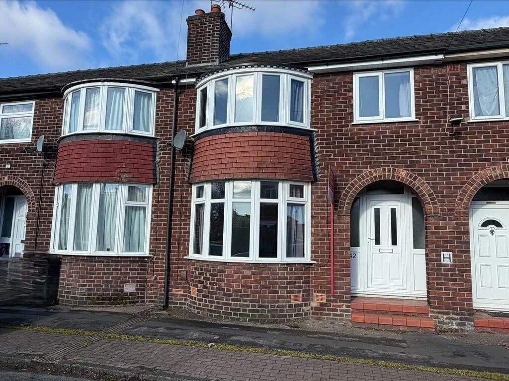 🏡 JUST LAUNCHED | Alan Street, Northwich, Cheshire | &pound;155,000 | Three Bedroom | One Bathroom 🏡

✨ A mid terraced home situated in a convenient location for commuters
✨Lounge diner and breakfast kitchen
✨Three bedrooms and family bathroom
✨Enc