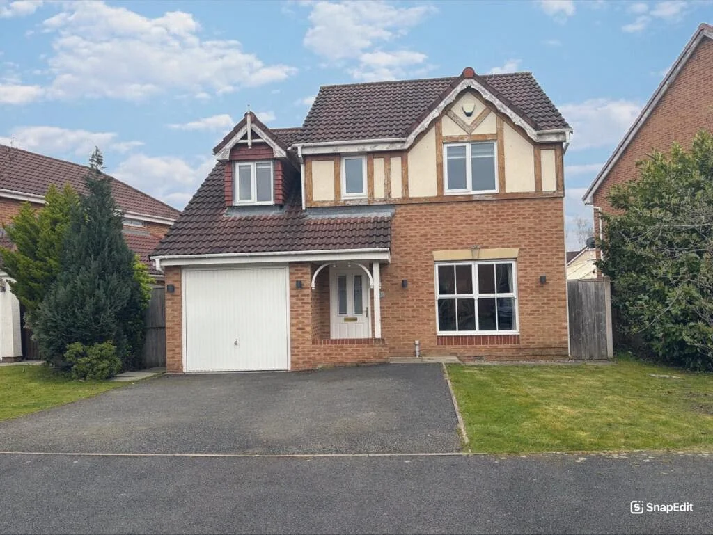 🏡 JUST LAUNCHED | Thirlmere Close, Winsford, Cheshire | &pound;290,000 O/O | Four Bedroom | Two Bathroom 🏡

✨ A beautifully presented detached home situated in a popular location
✨Stylish lounge and stunning kitchen diner, utility
✨Four good sized 