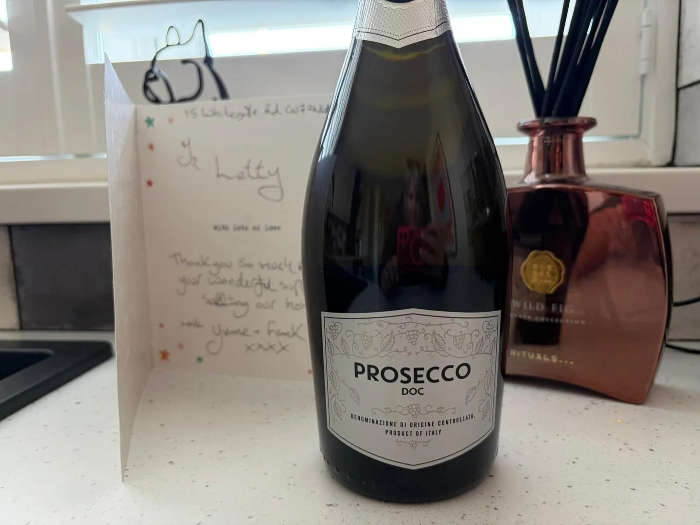A beautiful thank you card and prosecco our vendors 🥹 thank you so much for your custom and choosing Coulby conduct 

#coulbyconduct #northwich #middlewich #winsford #cheshire