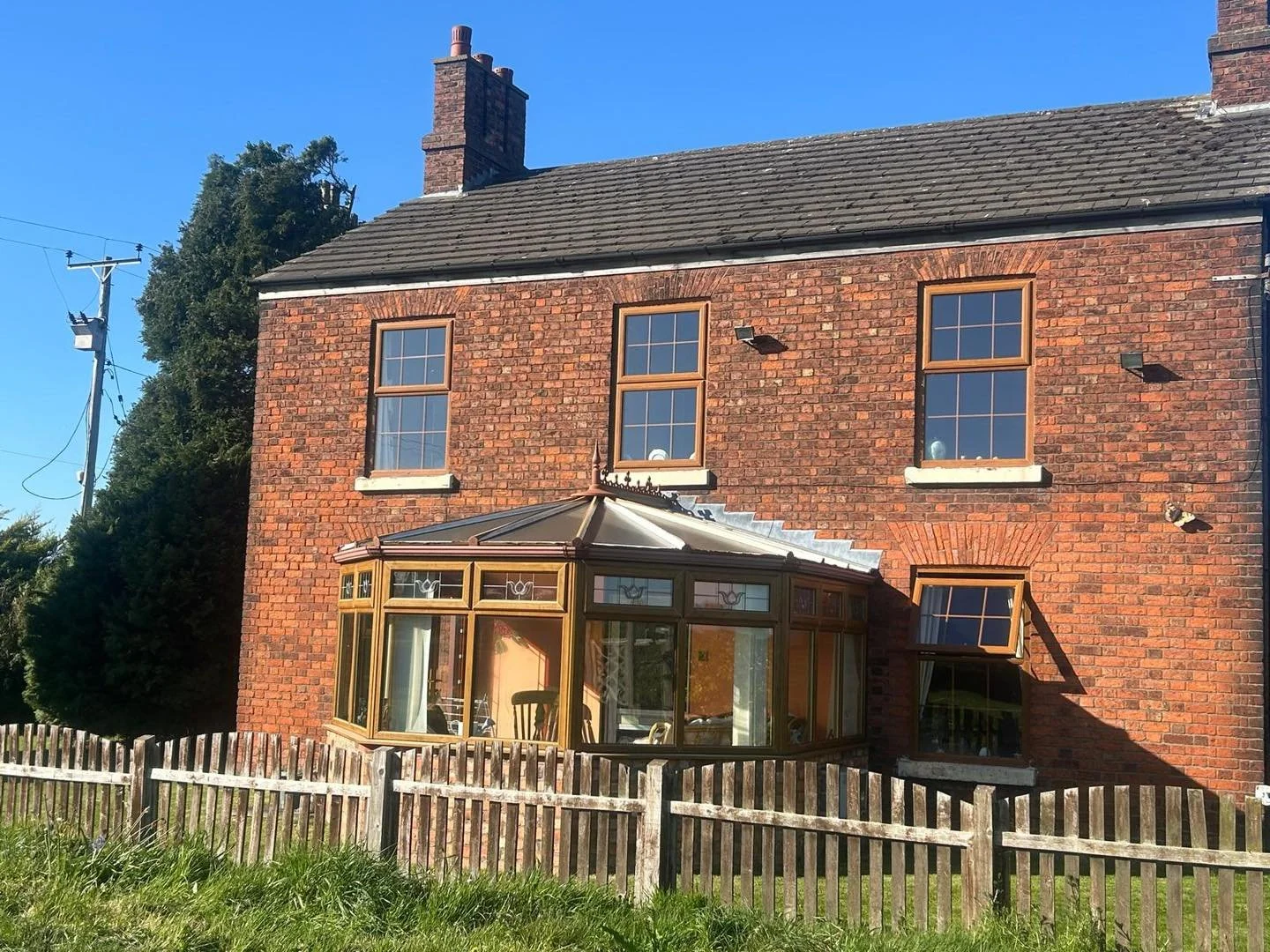 LAUNCHING NEXT WEEK 🏡 Clatterwick Lane, Little Leigh, Northwich, Cheshire | &pound;995,000 | Large Farm House, with stables &amp; paddocks🏡

Call us now to arrange your privacy viewing 01606 352220 📞

#northwich #middlewich #winsford #northwichbus
