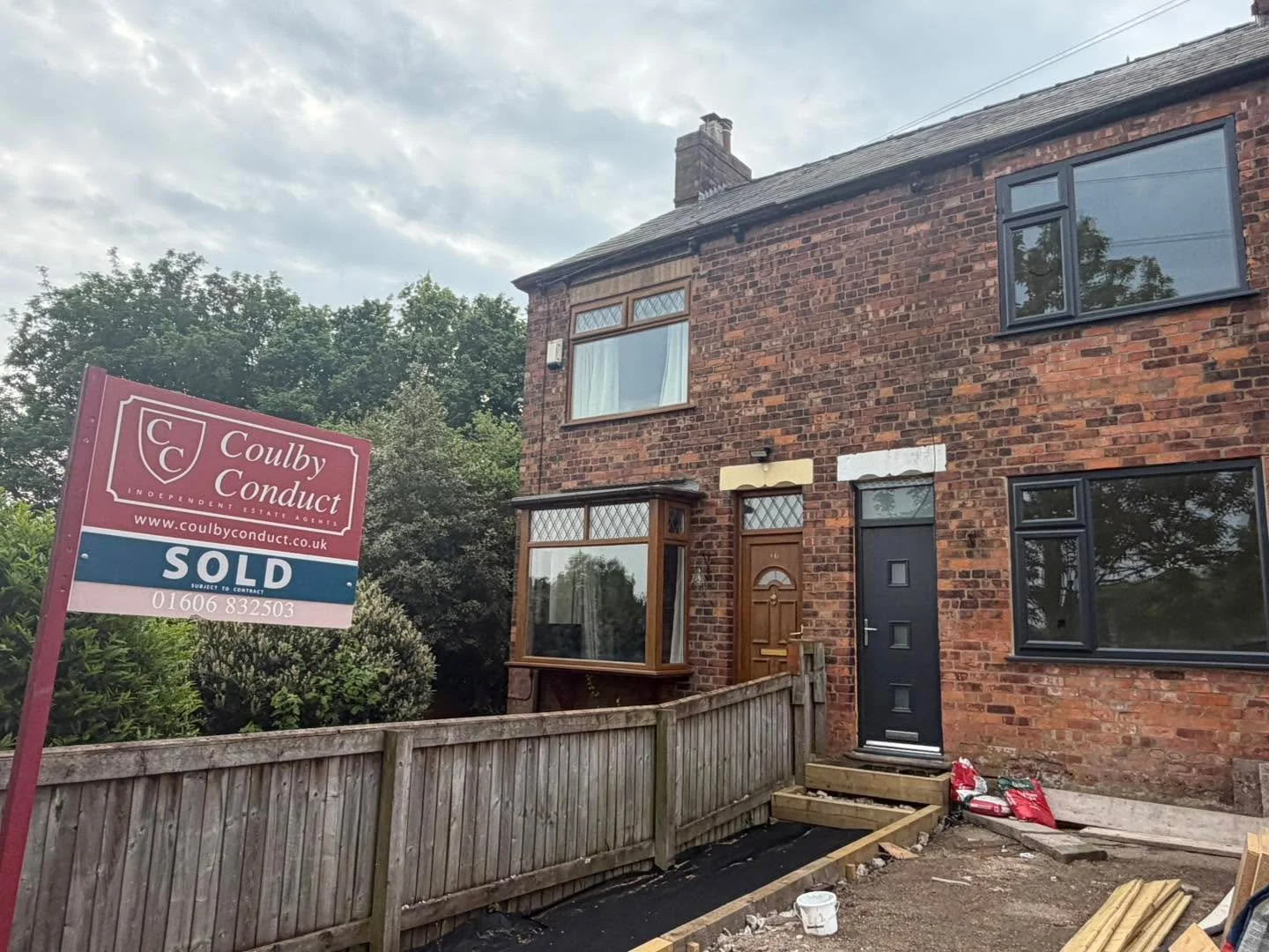 🏡 Dean Street, Middlewich 🏡
🏡 Sold prior to marketing 🏡
🏡 Our proactive staff know exactly what our applicants are looking for 🏡
🏡 More properties required for active buyers ☎️ Call now on 01606 832503 to arrange your free market appraisal ☎️