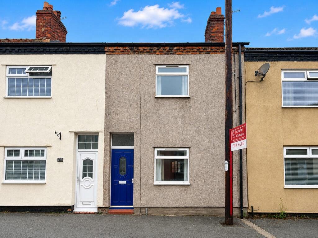 🔥 𝐏𝐑𝐈𝐂𝐄 𝐑𝐄𝐃𝐔𝐂𝐄𝐃! 🔥
🏡 𝐍𝐄𝐖 𝐏𝐑𝐈𝐂𝐄 &mdash; 𝐎𝐍𝐋𝐘 &pound;𝟏𝟒𝟕,𝟎𝟎𝟎!
📍𝐑𝐞𝐧𝐬𝐡𝐚𝐰 𝐒𝐭𝐫𝐞𝐞𝐭, 𝐍𝐨𝐫𝐭𝐡𝐰𝐢𝐜𝐡

✨ 𝐖𝐡𝐚𝐭 𝐲𝐨𝐮&rsquo;𝐥𝐥 𝐥𝐨𝐯𝐞:
&bull; Two Bedroom Mid-Terraced Home
&bull; Offered for Sale with N