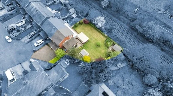 🏡 𝐋𝐎𝐎𝐊𝐈𝐍𝐆 𝐅𝐎𝐑 𝐘𝐎𝐔𝐑 𝐍𝐄𝐗𝐓 𝐇𝐎𝐌𝐄? 🏡

📍 Paulden Road, Lostock Gralam, Northwich
💰 OFFERS IN EXCESS OF &pound;340,000 &mdash; PRICE REDUCED!

✨ 𝐀 𝐅𝐀𝐍𝐓𝐀𝐒𝐓𝐈𝐂 𝐄𝐗𝐓𝐄𝐍𝐃𝐄𝐃 𝟒-𝐁𝐄𝐃𝐑𝐎𝐎𝐌 𝐅𝐀𝐌𝐈𝐋𝐘 𝐇𝐎𝐌𝐄! ✨

🏡 