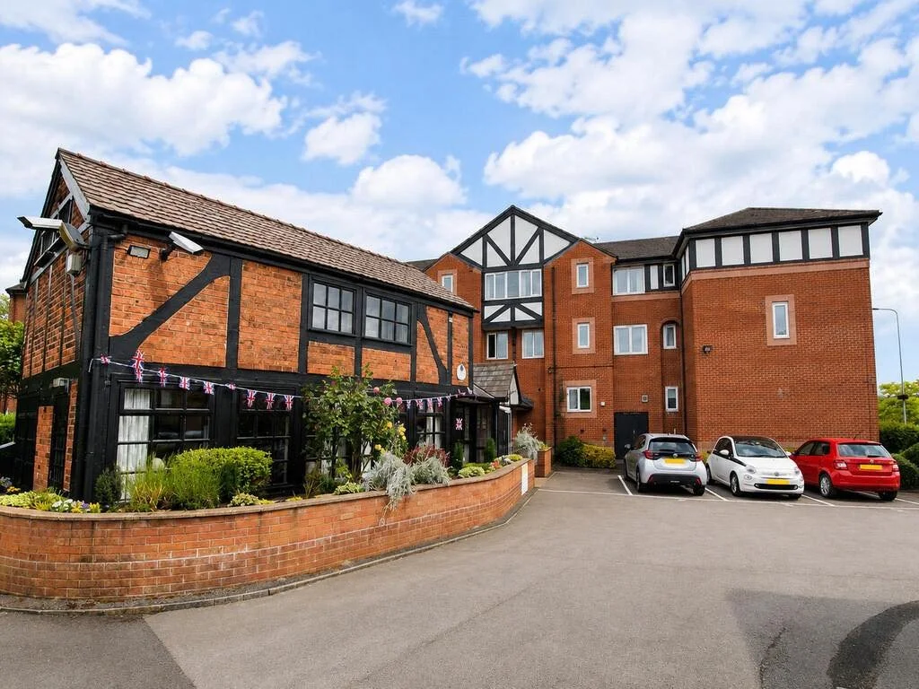 🏡 𝐋𝐎𝐎𝐊𝐈𝐍𝐆 𝐅𝐎𝐑 𝐘𝐎𝐔𝐑 𝐍𝐄𝐗𝐓 𝐇𝐎𝐌𝐄? 🏡

📍 Weaver Court, London Road, Northwich
💰 OFFERS IN EXCESS OF &pound;68,500 &mdash; PRICE REDUCED!

✨ 𝐀 𝐅𝐀𝐍𝐓𝐀𝐒𝐓𝐈𝐂 𝟏-𝐁𝐄𝐃𝐑𝐎𝐎𝐌 𝐑𝐄𝐓𝐈𝐑𝐄𝐌𝐄𝐍𝐓 𝐀𝐏𝐀𝐑𝐓𝐌𝐄𝐍𝐓 𝐈𝐍 𝐓𝐇?