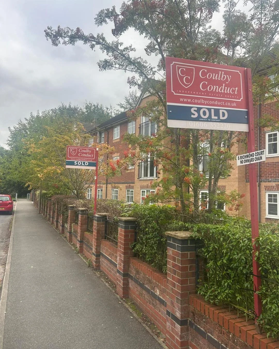 🏡 SOLD! 🎉

Another property successfully sold, and another chapter begins for its new owners.

Located in a lovely, leafy setting, this attractive development has now found its next residents. 🌿🔑

Congratulations to everyone involved in the sale!