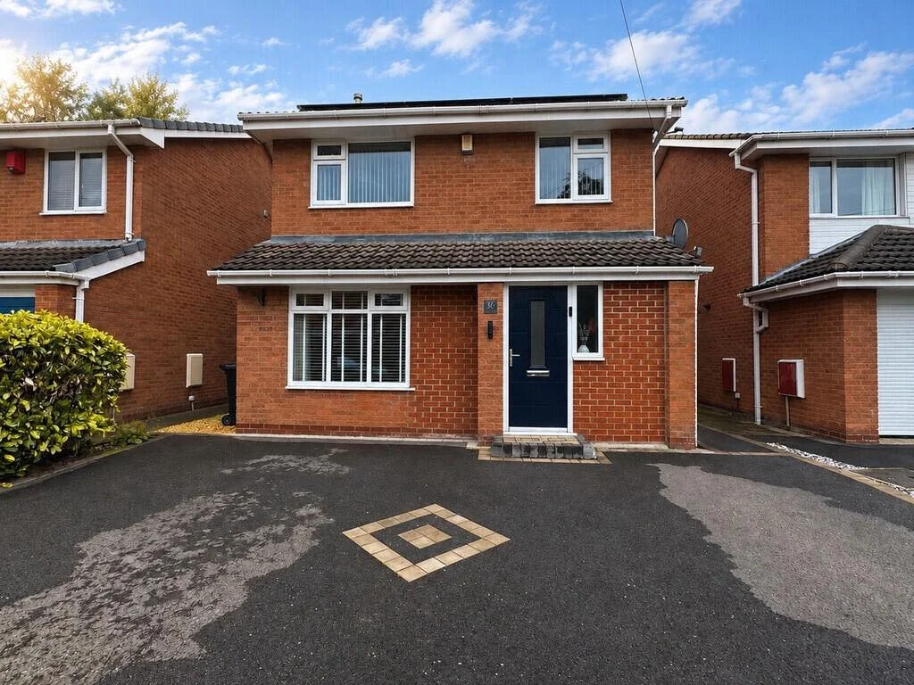 🚨🏡 𝐉𝐔𝐒𝐓 𝐋𝐀𝐔𝐍𝐂𝐇𝐄𝐃! 🏡🚨

📍 Rushton Drive, Middlewich
💰 &pound;300,000

🏡 𝐋𝐎𝐎𝐊𝐈𝐍𝐆 𝐅𝐎𝐑 𝐘𝐎𝐔𝐑 𝐍𝐄𝐗𝐓 𝐅𝐀𝐌𝐈𝐋𝐘 𝐇𝐎𝐌𝐄?

This beautifully presented extended 3-bedroom detached home has so much to offer! ✨

🌟 What you&