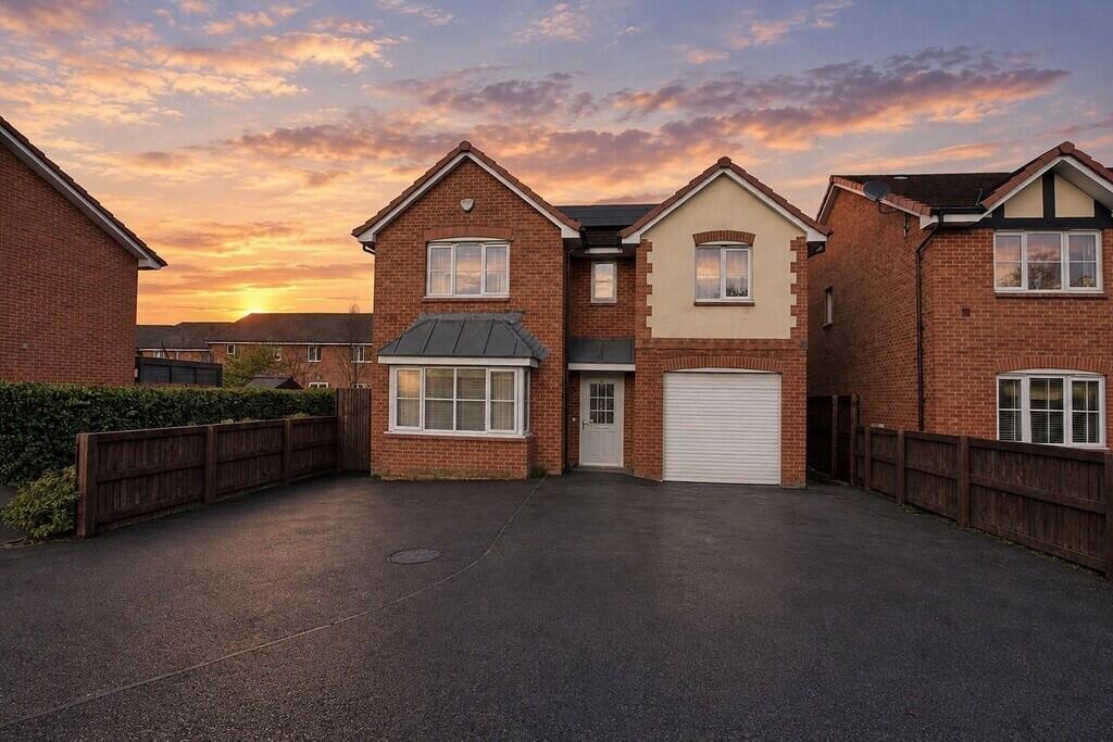🔥🏡 𝐏𝐑𝐈𝐂𝐄 𝐑𝐄𝐃𝐔𝐂𝐄𝐃! 🏡🔥

📍 Mulberry Close, Rudheath, Northwich
💰 &pound;425,000

🏡 LOOKING FOR YOUR NEXT FAMILY HOME?

This impressive executive detached home offers fantastic space, modern features and plenty of room for family life!