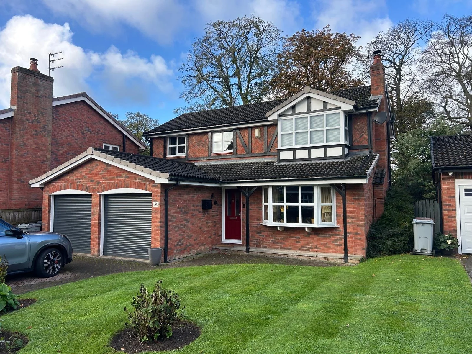 🚨🏡 𝐋𝐀𝐔𝐍𝐂𝐇𝐈𝐍𝐆 𝐒𝐎𝐎𝐍&hellip;! 🏡🚨

📍 Overton Close, Middlewich

👀 𝐋𝐎𝐎𝐊𝐈𝐍𝐆 𝐅𝐎𝐑 𝐘𝐎𝐔𝐑 𝐍𝐄𝐗𝐓 𝐅𝐀𝐌𝐈𝐋𝐘 𝐇𝐎𝐌𝐄? 🔑

We have a fantastic well-presented 4-bedroom home coming soon, offering generous space inside and out!