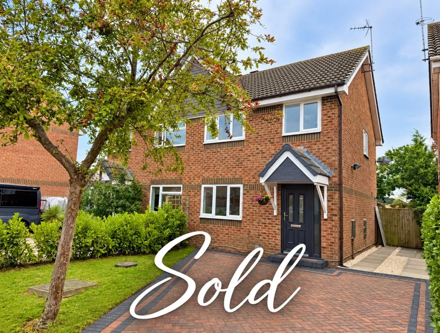 🎉🏡 SOLD! | KINGSWOOD CRESCENT, MIDDLEWICH 🏡🎉

Another fantastic result for Coulby Conduct! 🔑✨

We&rsquo;re delighted to announce that this lovely property on Kingswood Crescent, Middlewich has now been SOLD! ❤️

A huge thank you to our clients f