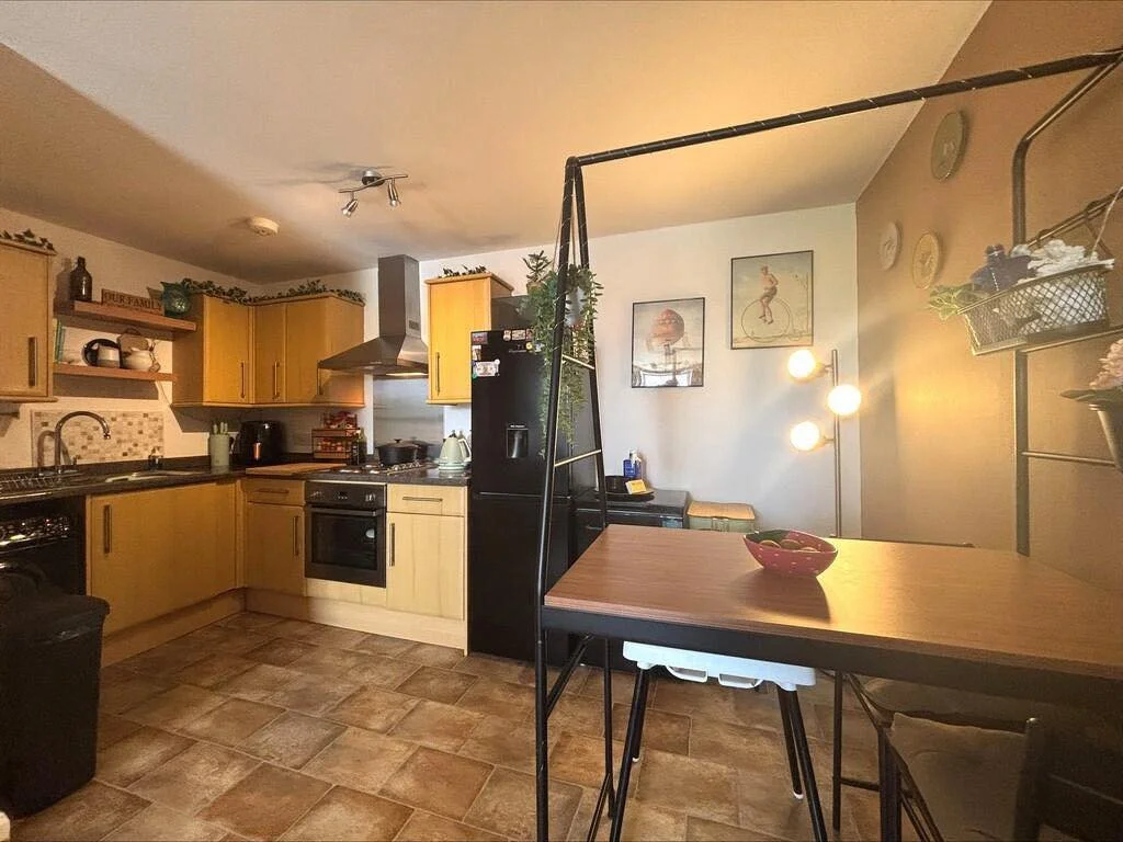 🔥🏡 𝐏𝐑𝐈𝐂𝐄 𝐑𝐄𝐃𝐔𝐂𝐄𝐃! 🏡🔥

📍 Ernest Court, Northwich, Cheshire
💰 NOW JUST &pound;23,000!

🔑 𝐘𝐎𝐔𝐑 𝐂𝐇𝐀𝐍𝐂𝐄 𝐓𝐎 𝐆𝐄𝐓 𝐎𝐍 𝐓𝐇𝐄 𝐏𝐑𝐎𝐏𝐄𝐑𝐓𝐘 𝐋𝐀𝐃𝐃𝐄𝐑! 🏡

Looking for an affordable route into home ownership? 👀 This 2-
