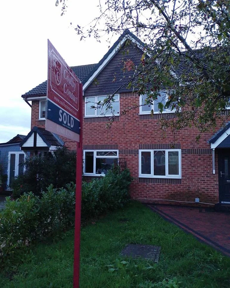 🏡 SOLD SIGNS ARE GOING UP ACROSS NORTHWICH! 🏡

Another busy spell for the team at Coulby Conduct and we&rsquo;re loving seeing those SOLD boards popping up across Northwich! 🔴🏠

Thinking of selling? Whether you&rsquo;re ready to make your next mo