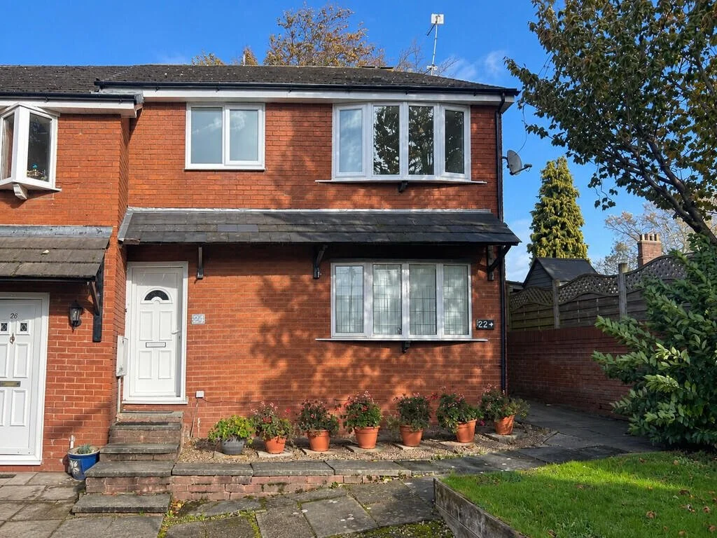 🚨🏡 𝐉𝐔𝐒𝐓 𝐋𝐀𝐔𝐍𝐂𝐇𝐄𝐃! 🏡🚨

✨ 𝐒𝐓𝐘𝐋𝐈𝐒𝐇, 𝐅𝐔𝐋𝐋𝐘 𝐑𝐄𝐍𝐎𝐕𝐀𝐓𝐄𝐃 &amp; 𝐑𝐄𝐀𝐃𝐘 𝐓𝐎 𝐌𝐎𝐕𝐄 𝐈𝐍! ✨

📍 Bowling Green Court, Winnington, Northwich
💰 &pound;135,000

Looking for a beautifully updated apartment? 😍 This fully 