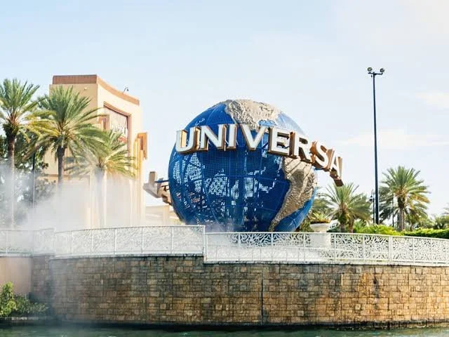 Universal Orlando vs. Disney World: Which Vacation Is Right for Your Family?