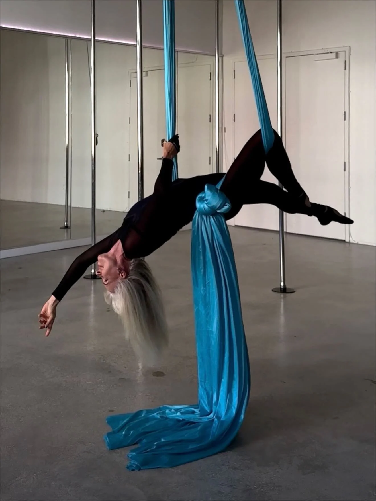 Aerial silks @miamipole • With @kimcameronmusic performance video shoot