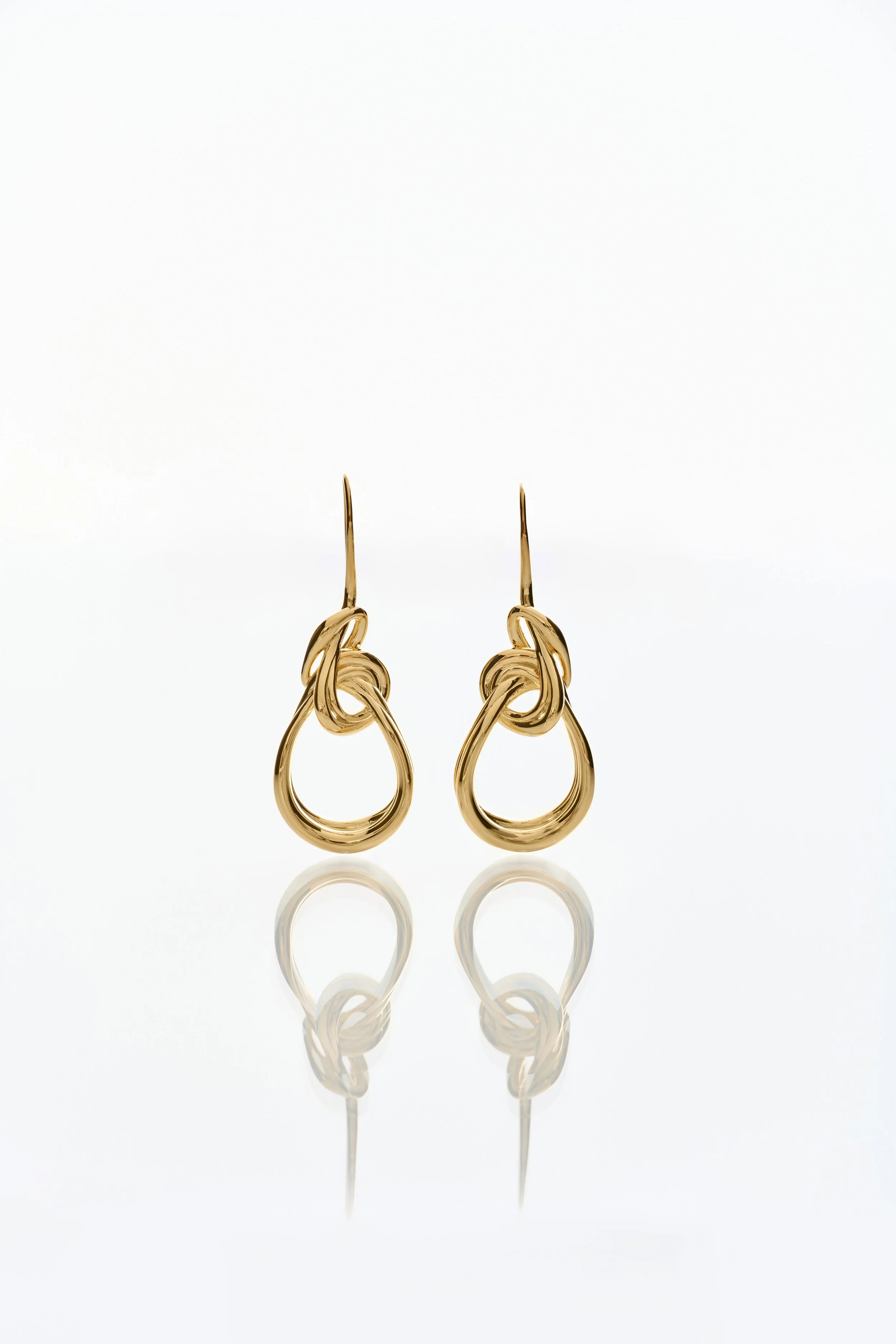 E-commerce jewellery product photography focused on detail and clarity for online stores