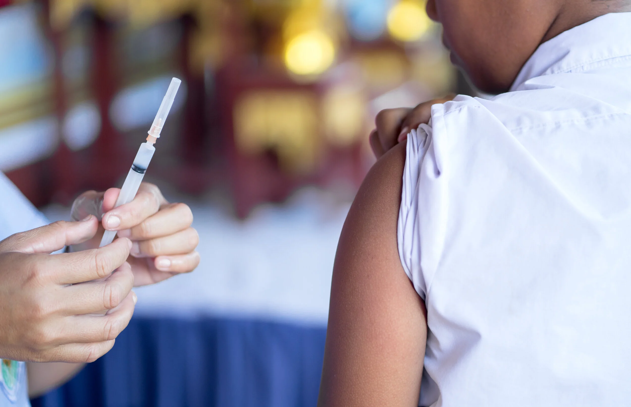 shutterstock_mobilevaccine(1).jpg