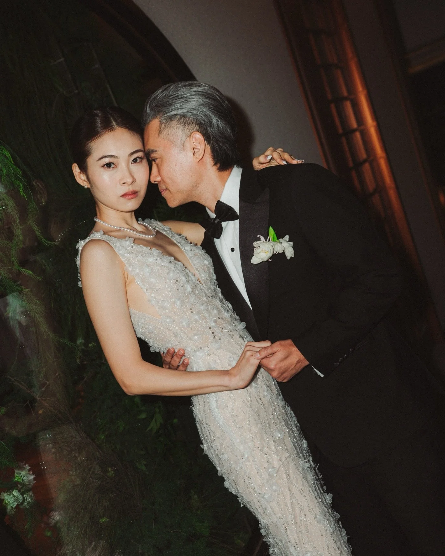 An intimate solemnisation at the cosy @keyakirestaurant, in the company of closest family and friends 
-
Photo @antelopestudios
Makeup @lindalino.makeup
Gown @trulyenamoured
Florals @lavenderloveflorist 
Venue @panpacificsingapore @keyakirestaurant