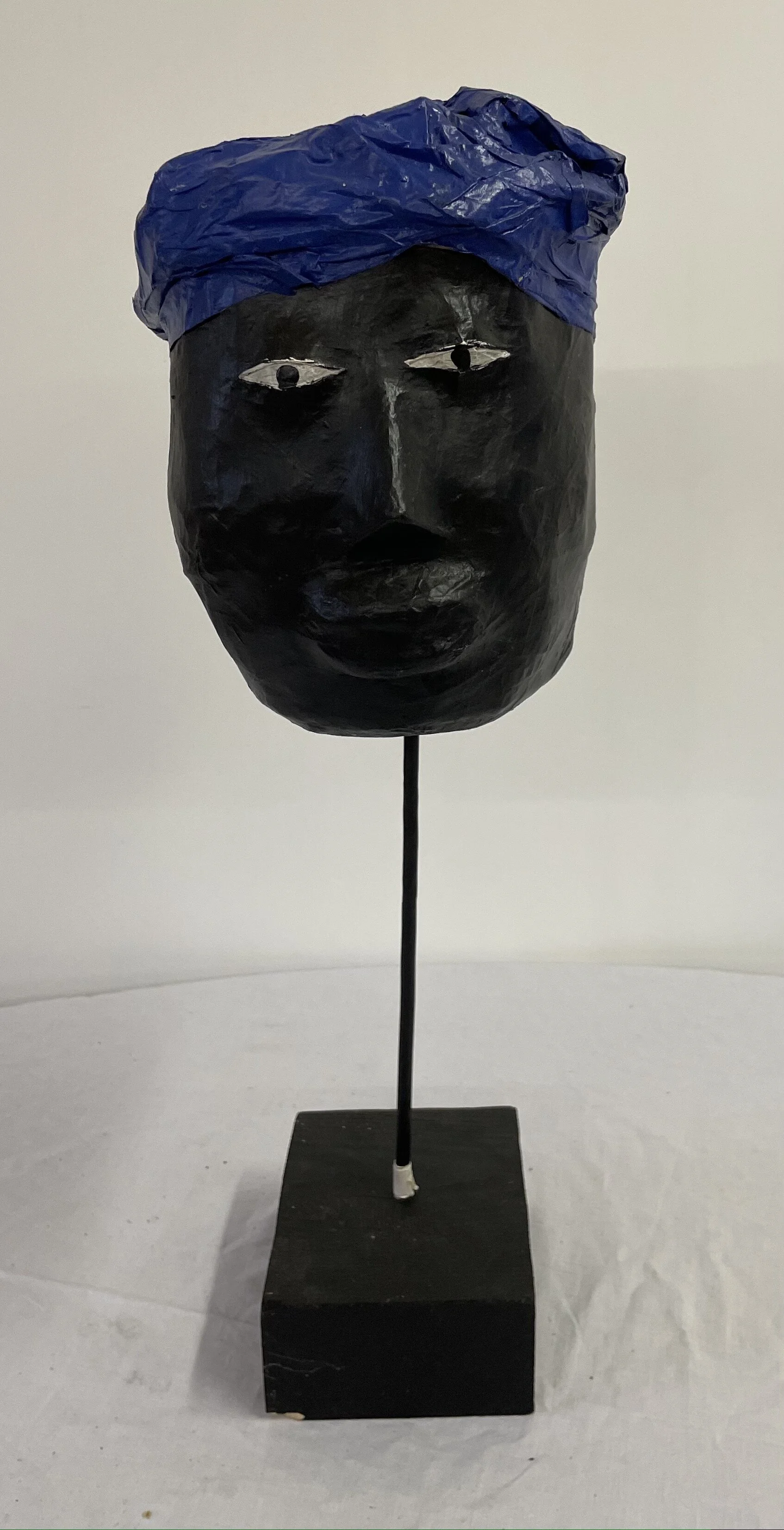 Unbekannt "Marokkanischer Kopf"; Pappmache -150€