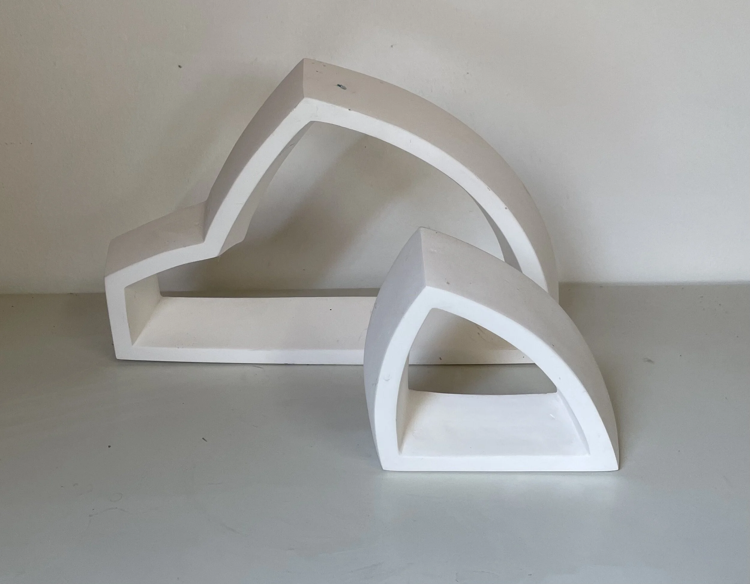 Karen Barblock "Wandobjekte"; Porzellan -600€