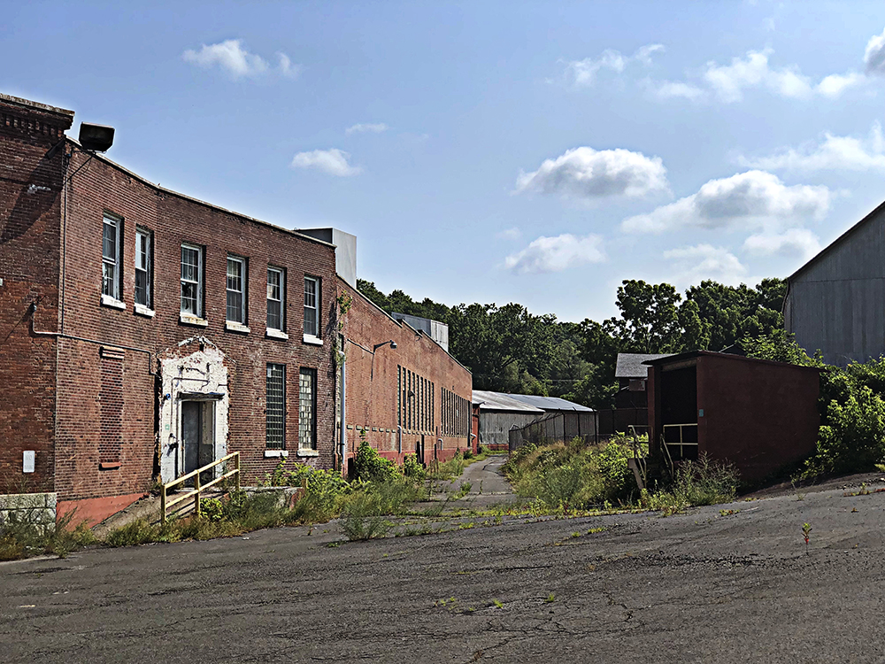 Eagle Mill building, Lee MASS, photo