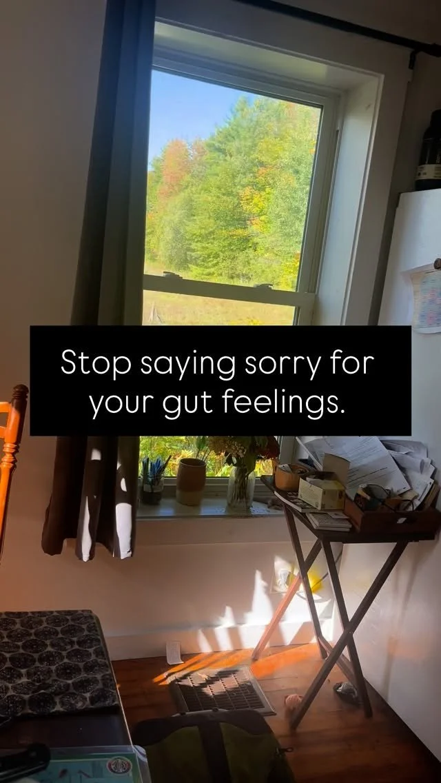 You’ve been saying sorry your whole life for the one thing that’s never been wrong.
Your gut.
That sick feeling when he doesn’t text back for hours? You apologize for “overreacting.”
The dread before family dinner? &ldq