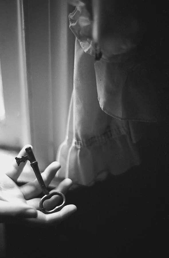 S Lawhorne Photography | antique-key-in-hand-window.jpg
