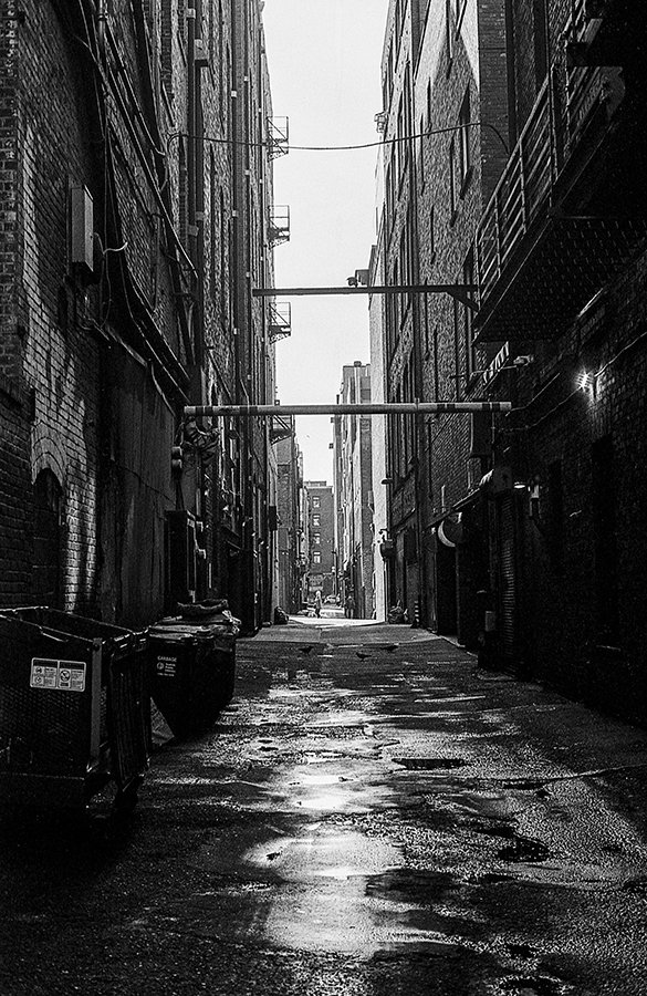 S Lawhorne Photography - Seattle Alleyway.jpg