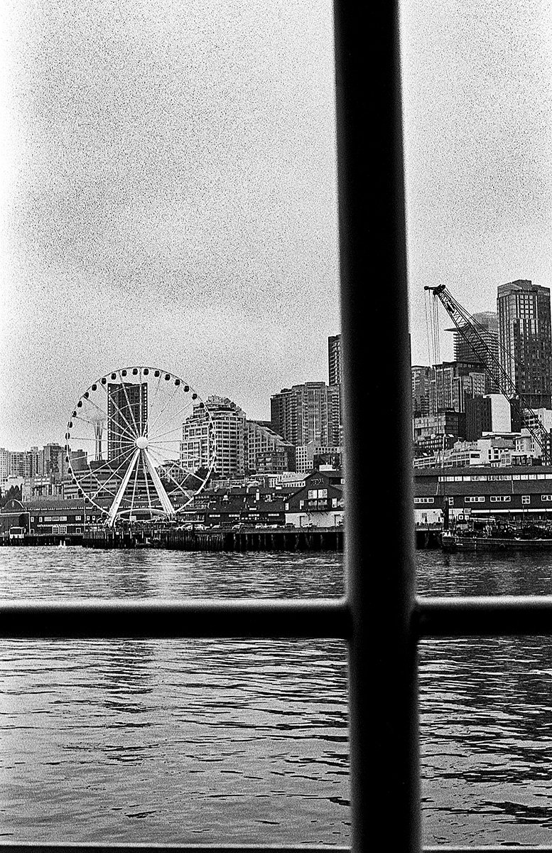 S Lawhorne Photography - Seattle Skyline from the Ferry.jpg