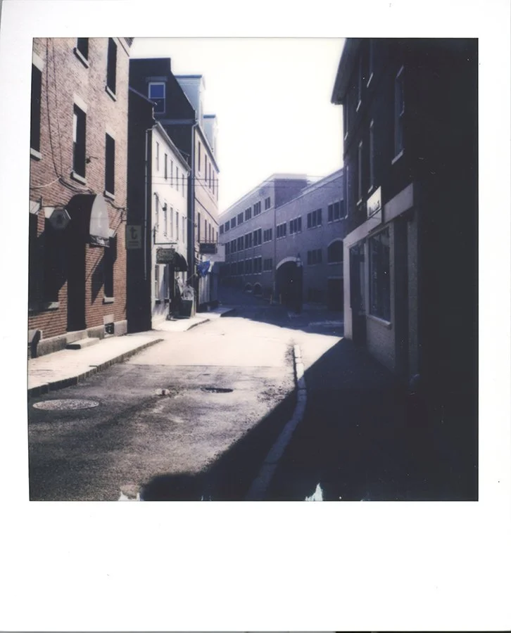 S Lawhorne Photography | portsmouth-alleyway-new-england-brick-buildings.jpg