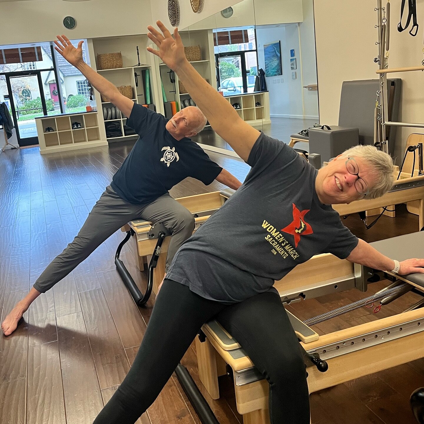 Nothing like a workout with a friend to keep the mood light and fun while you work on the serious business of keeping your body strong and fit. #pilatesforall #pilatesworkout #pilateswithfriends #smallgroupfitness #eastsacramento #eastsac #pilateslov