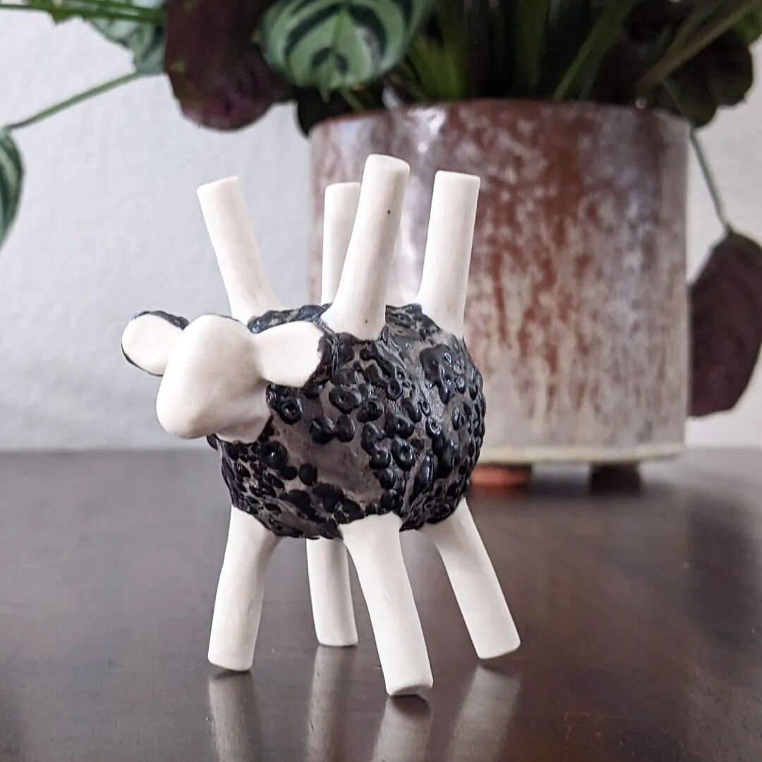 &quot;Make one with 4 more legs on its back so it's reversible.&quot;

My husband is the best! &hearts;️&hearts;️&hearts;️

#weirdmuse #youbringmeaningtomylife #youremyinspiration #thanksnick #octosheep #reversiblesheep #sheep #lamb #clayart
#ceramic