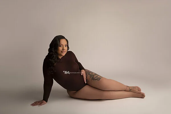 thairas-maternity-session-belleville-new-jersey-maternity-photographer-melz-photography-5.png
