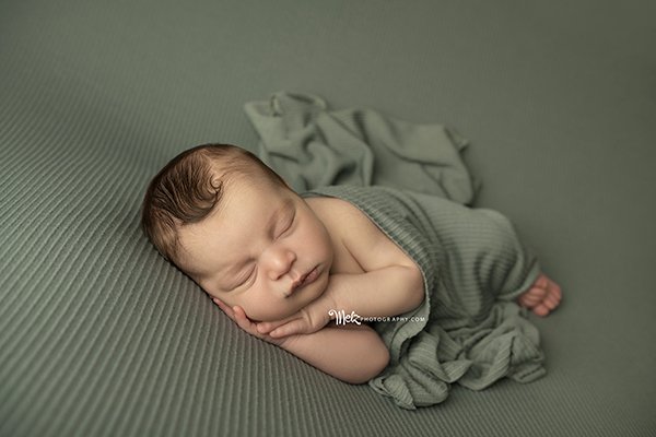 luca-zayn-newborn-session-belleville-new-jersey-newborn-photographer-melz-photography-3.jpg