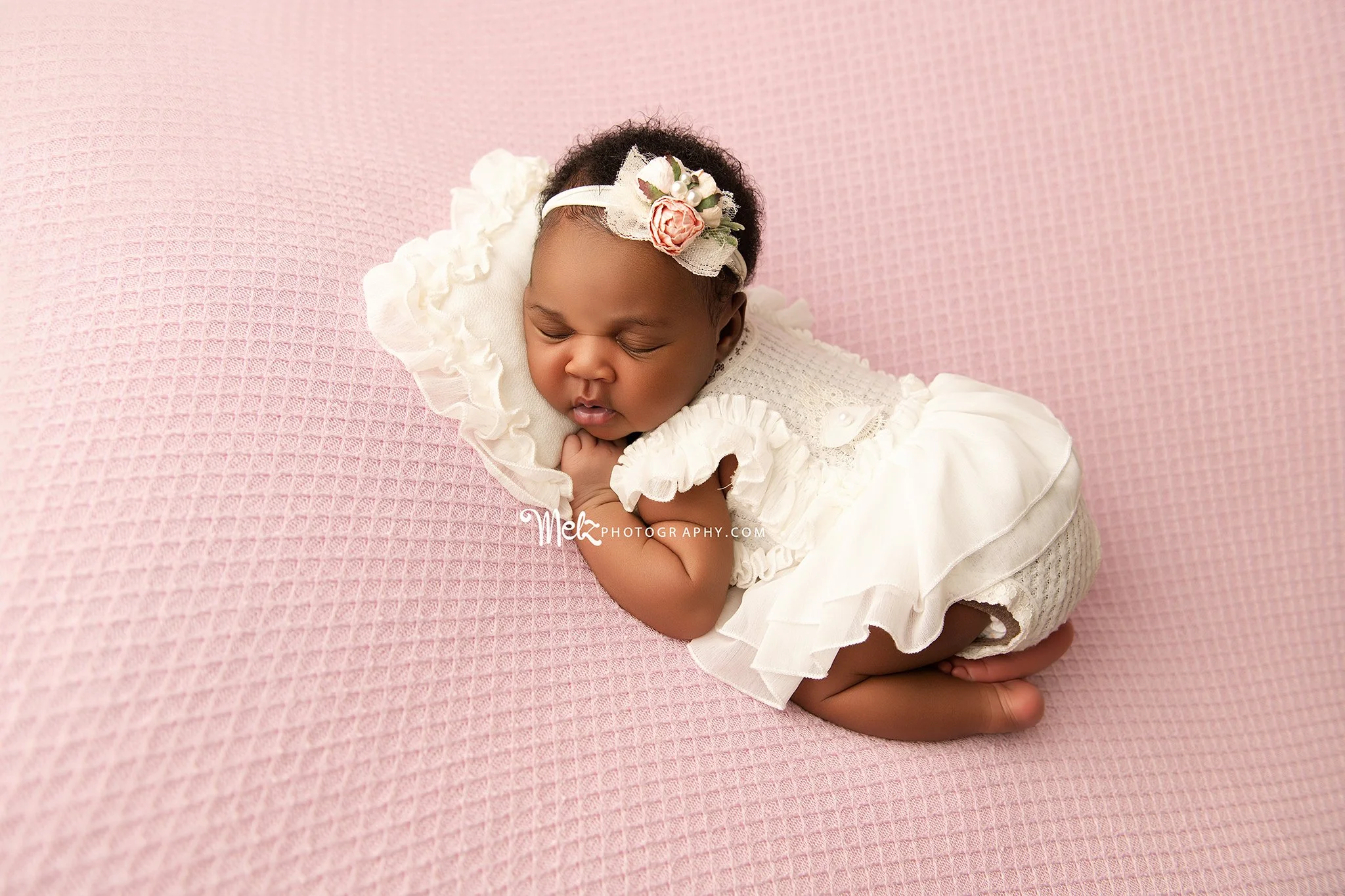 kimabasi-newborn-session-belleville-new-jersey-newborn-photographer-melz-photography-1.jpg
