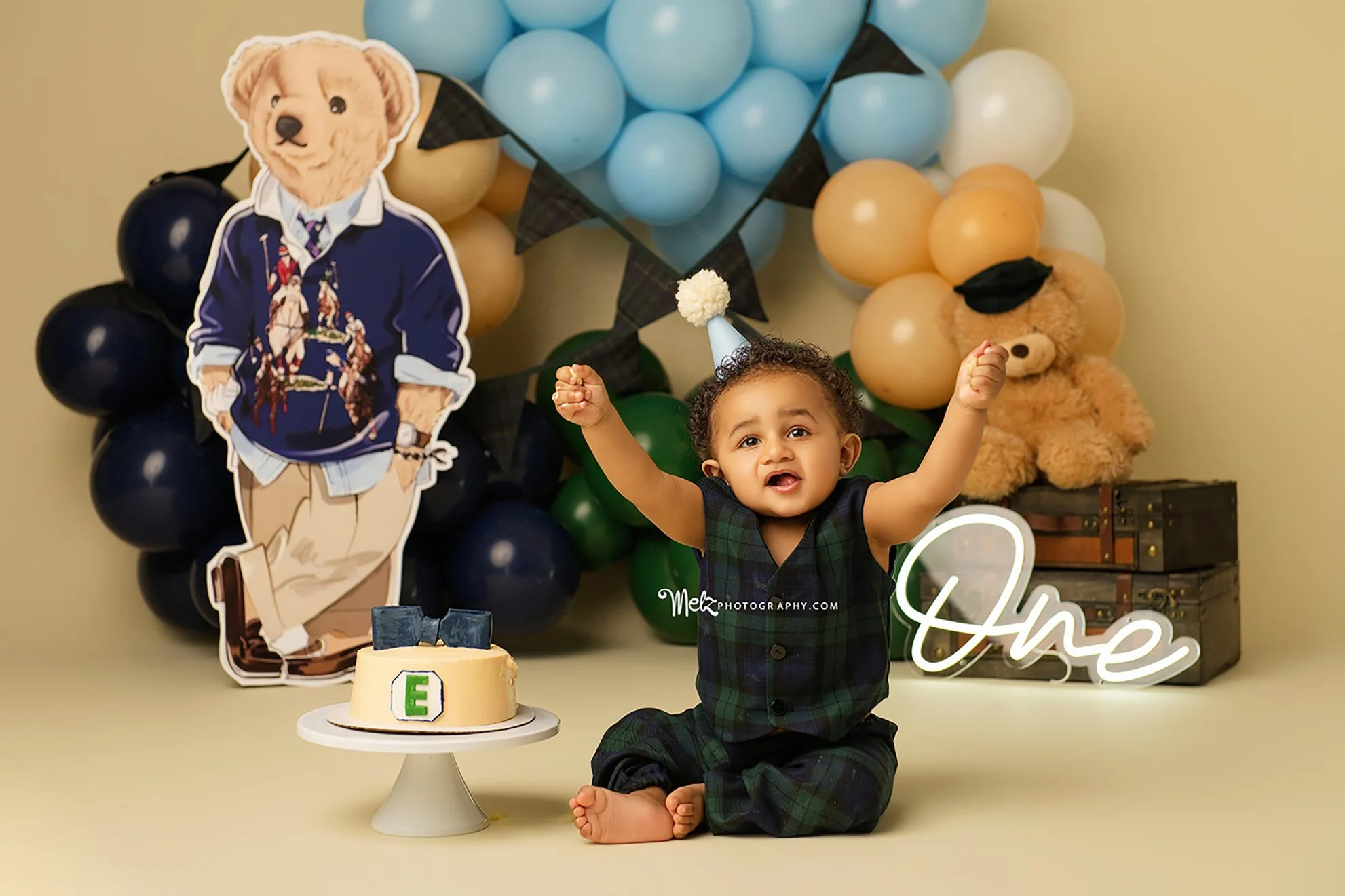 elijah-cake-smash-session-belleville-new-jersey-birthday-shoot-photographer-melz-photography-1.jpg
