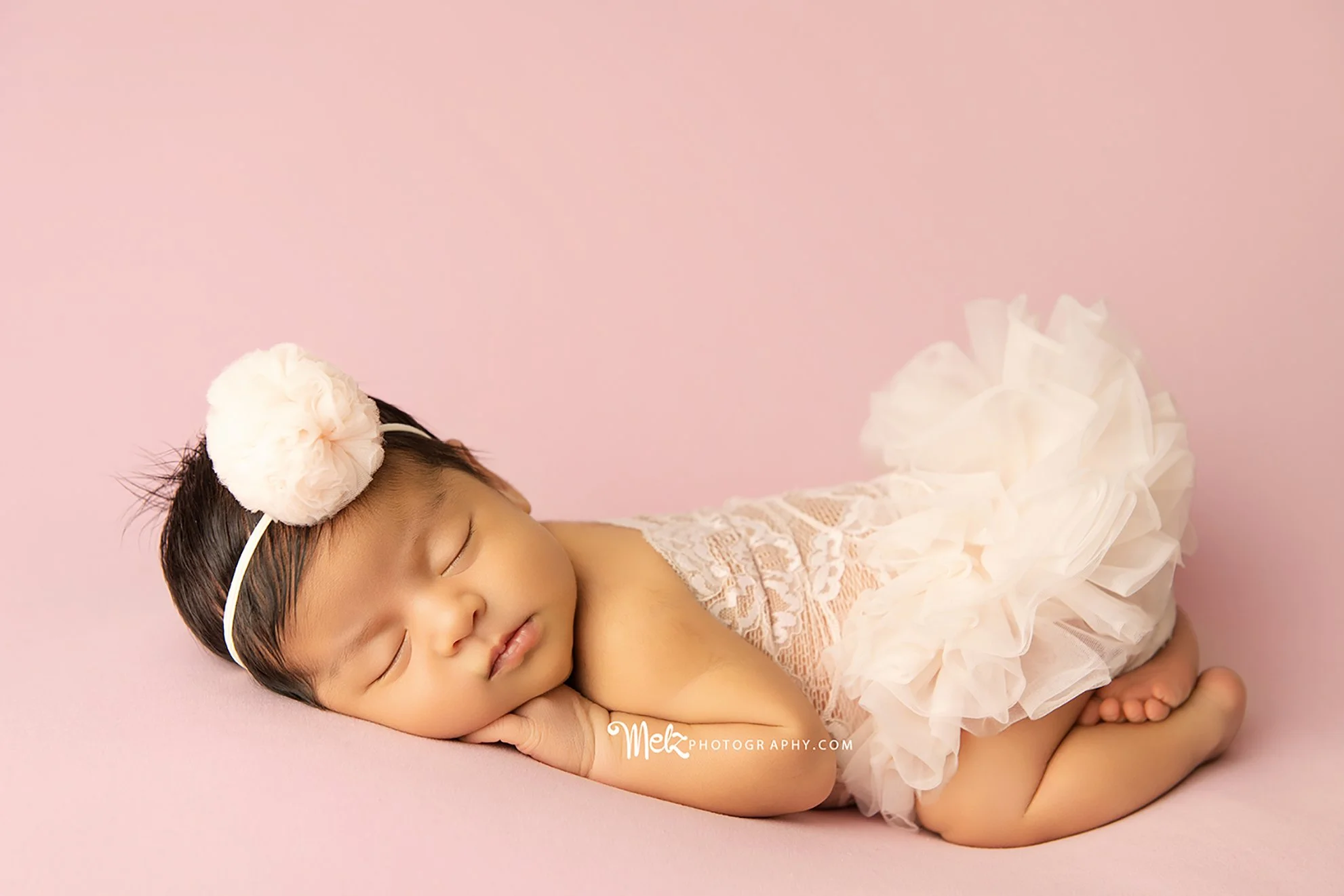 emily-v-newborn-session-belleville-new-jersey-newborn-photographer-melz-photography-9.jpg