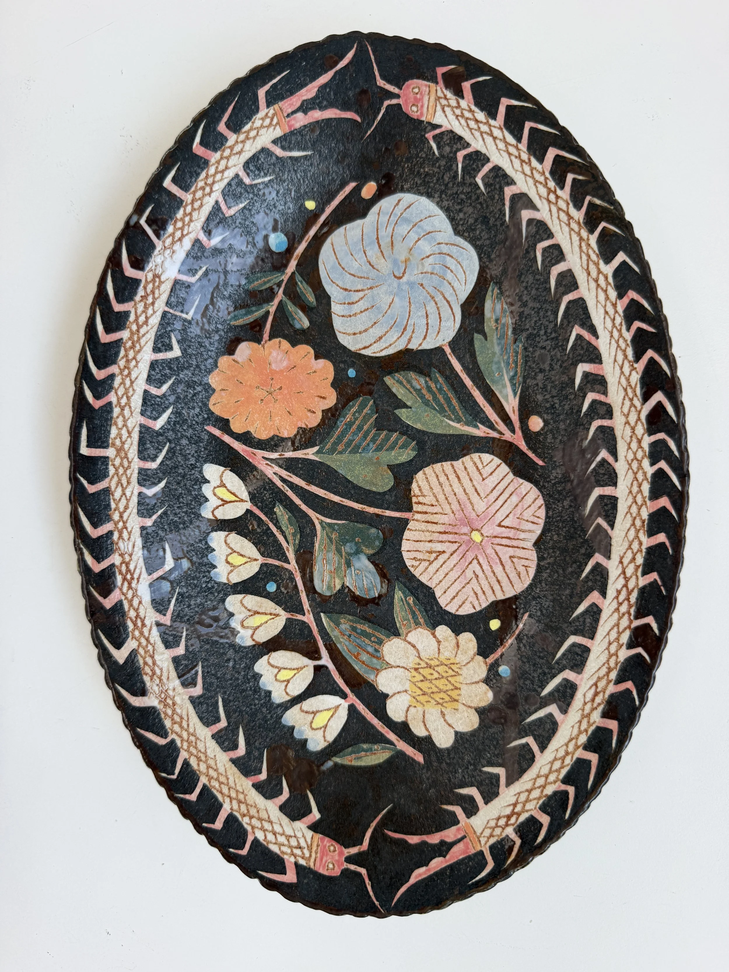 Makoto Kagoshima — Centipede Crown Oval