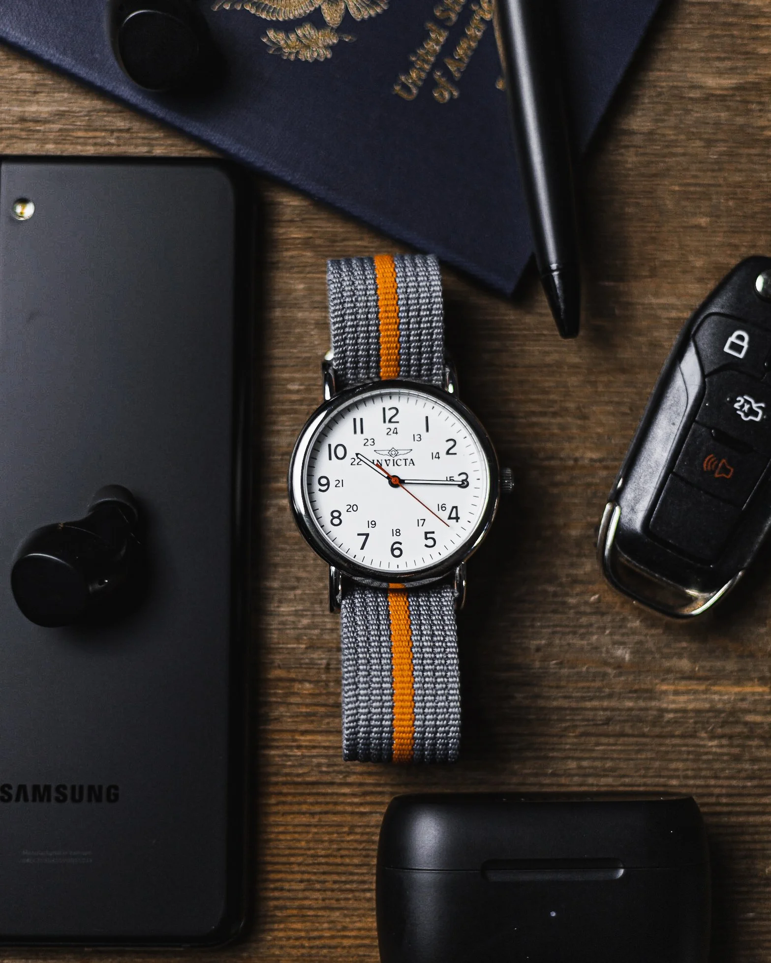 technology photography-watch photo-alex brito photo
