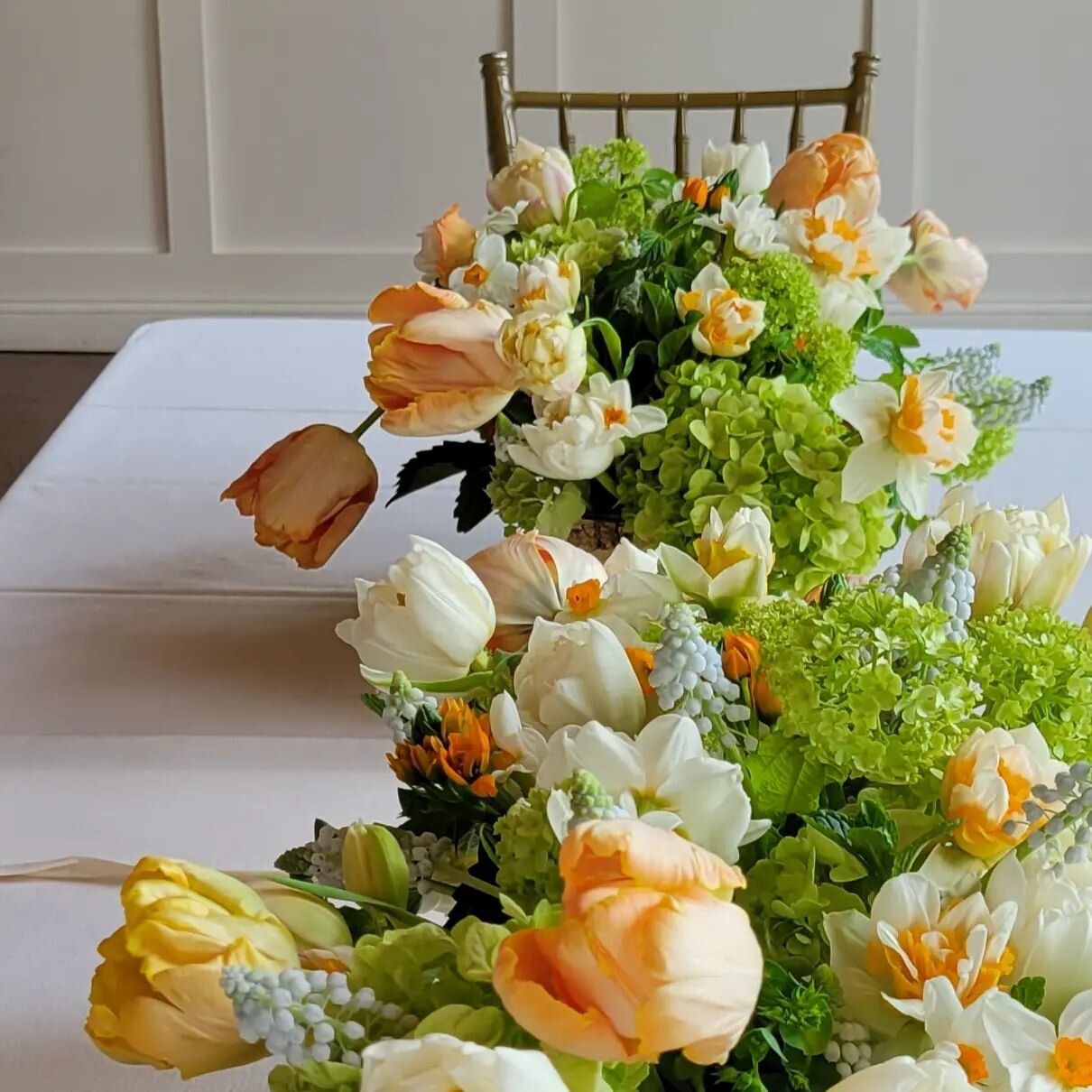 When the table is set, I want the flowers to tickle the wine glasses; for your guests to be unable to resist running their fingers over the delicate stems, asking, &quot;What flower is this?&quot;

#spring #tulips #daffodils #dinnerparty  #ctevents #