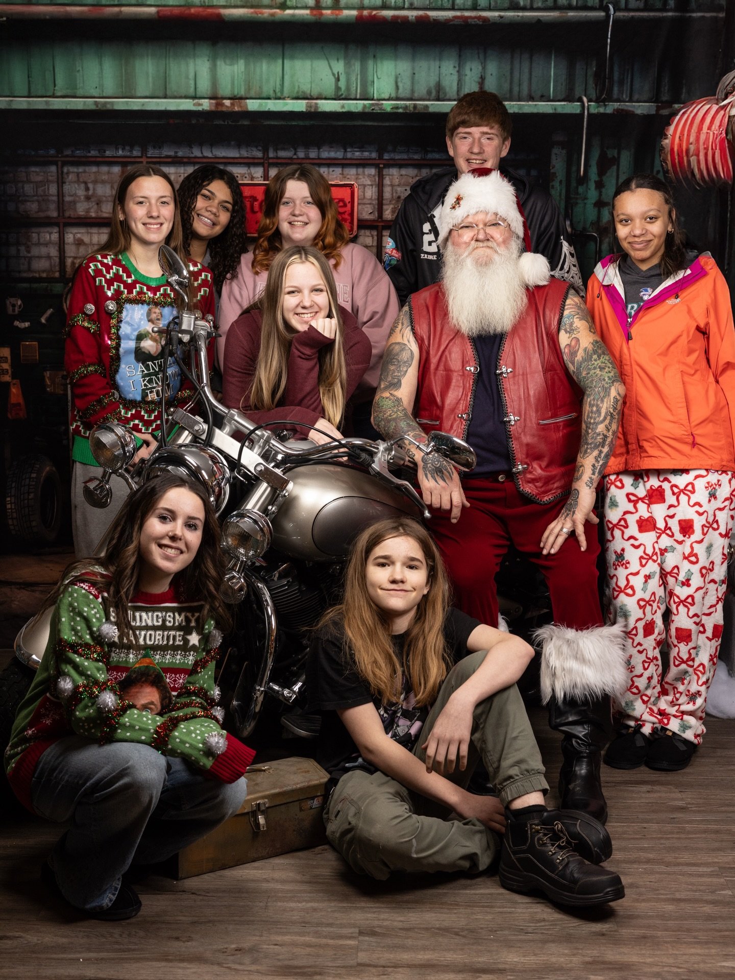 This past Sunday, we celebrated the holidays with our AMAZING Pirate Ambassadors! 🎄✨
Pictures with Biker Santa, hot chocolate and pizza, a gift exchange from us to them, and a little goal setting for the year ahead. It was the perfect way to wrap up