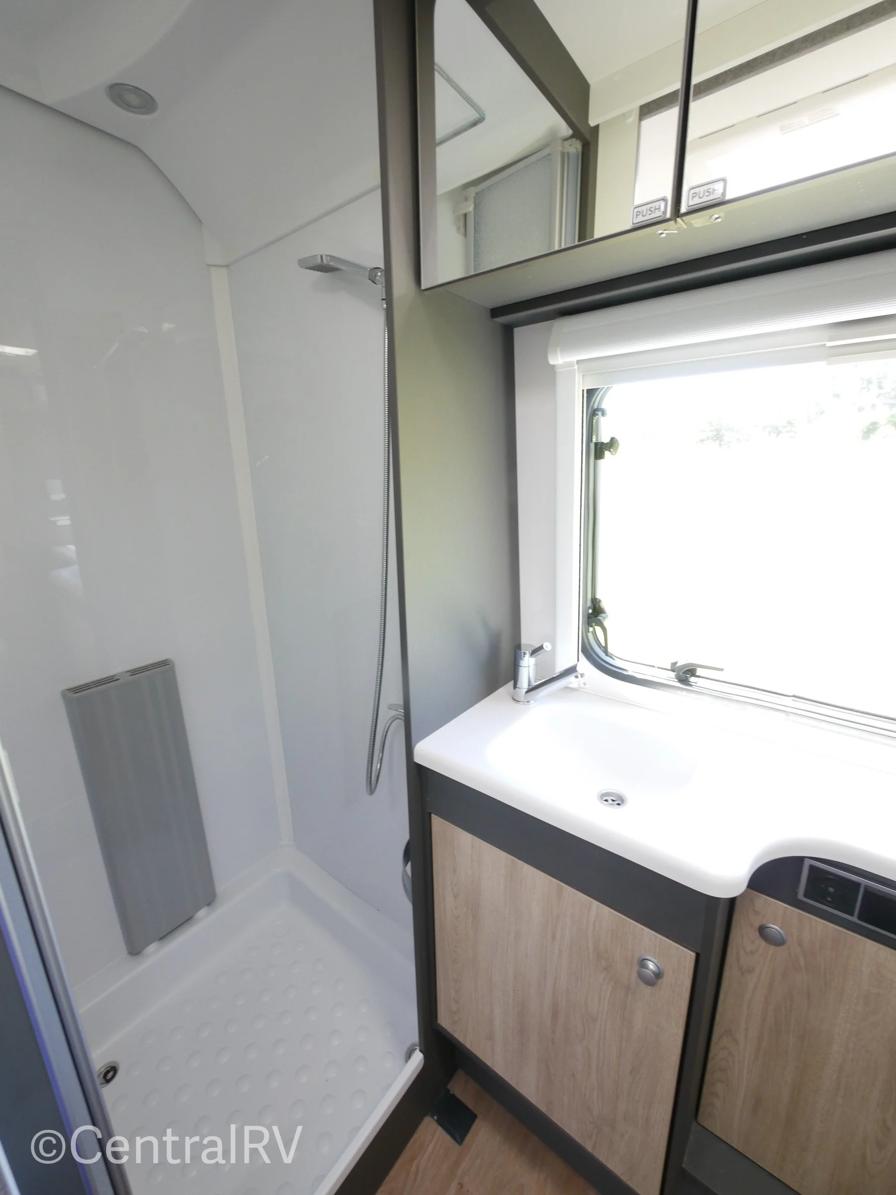 2024-B550BET-7.jpg