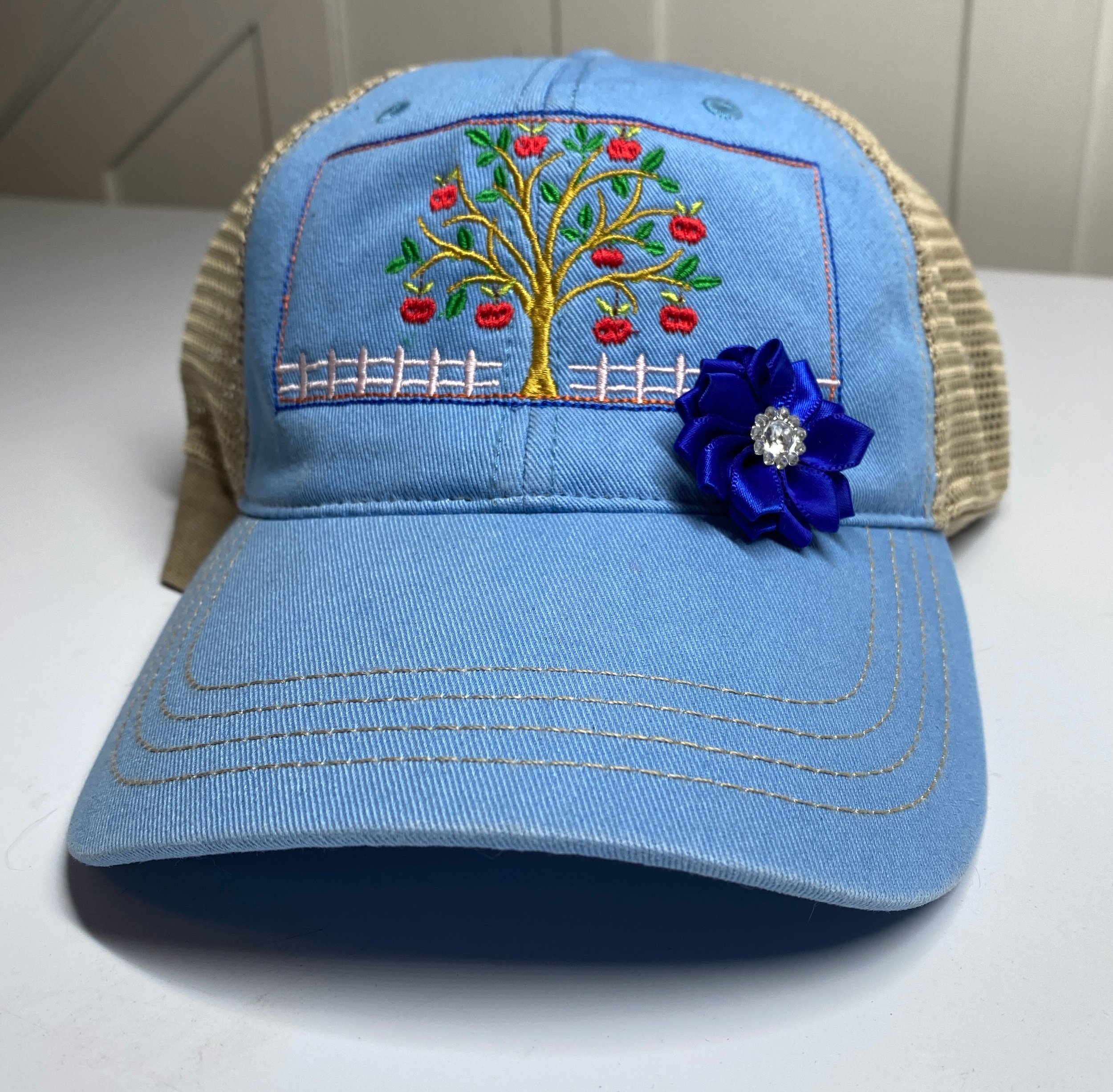 AppleTree Hat.jpg