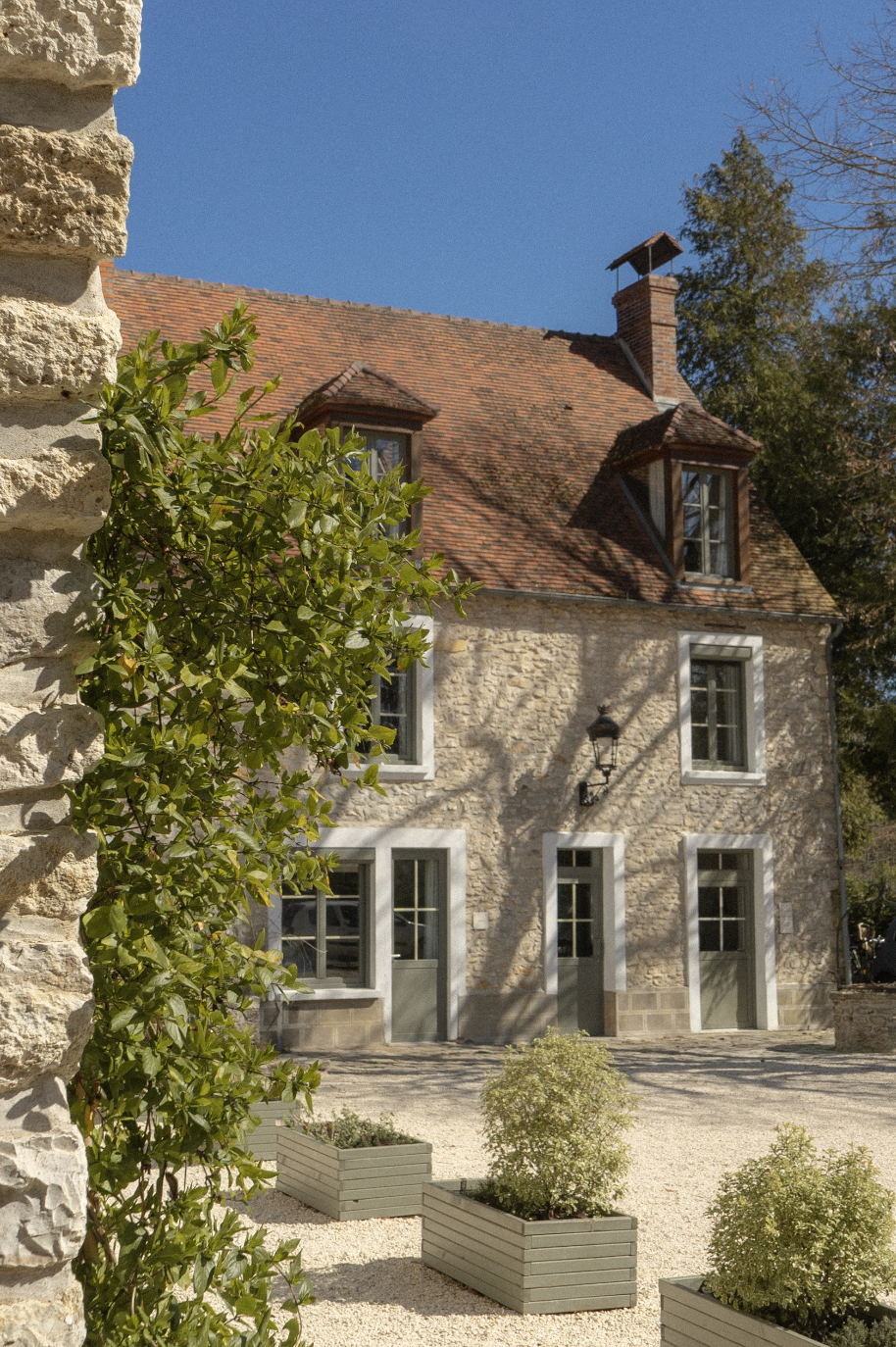 Move, Nourish &amp; Connect in France