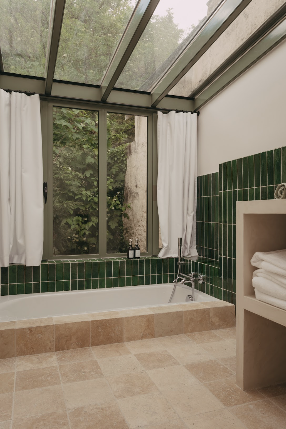 Luxury yoga retreat France