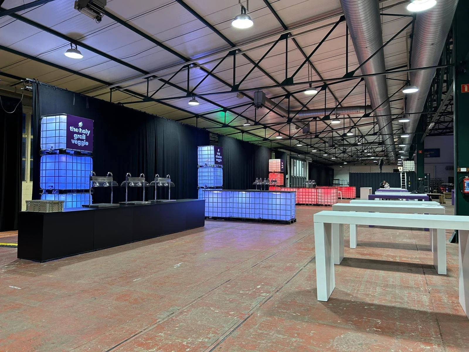 Just Eddy - LED IBC - (7).jpeg