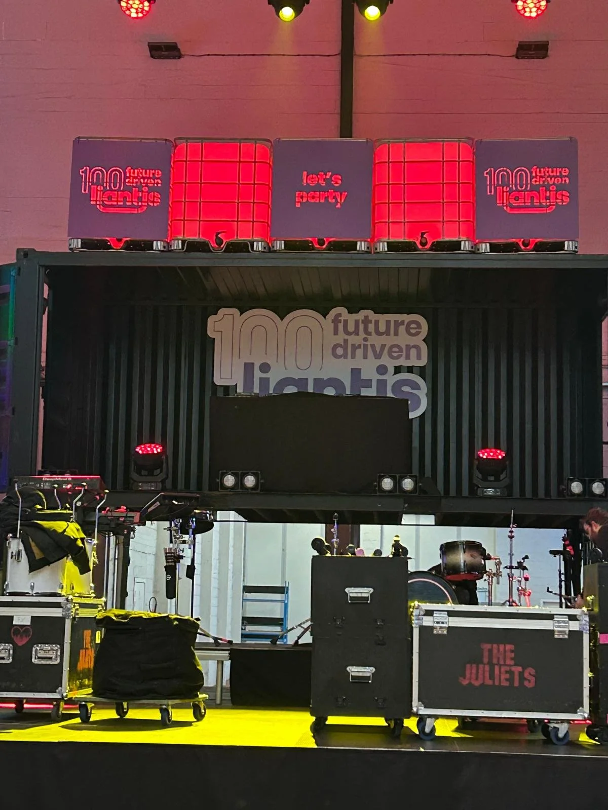 Just Eddy - LED IBC - (21).jpeg